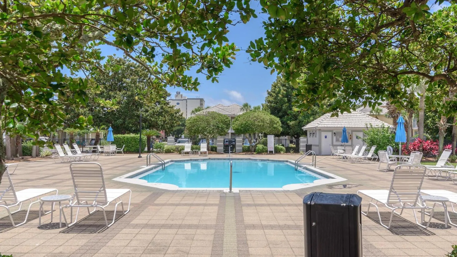 Emerald Palace S 10 Black Coral Cove Destin Holiday home