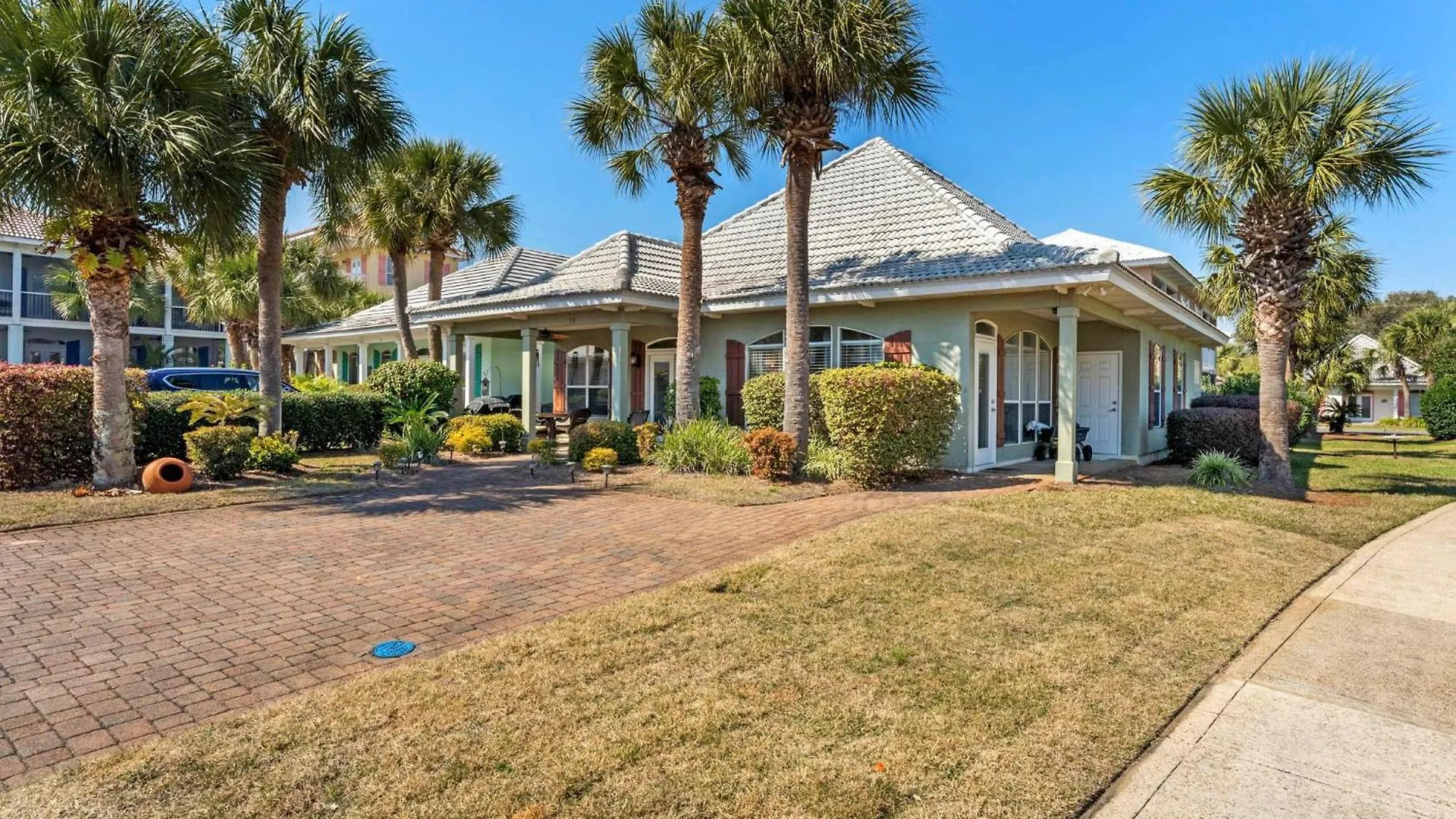 Emerald Palace S 10 Black Coral Cove Destin 0*,